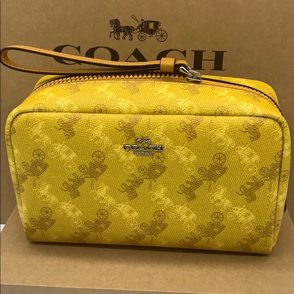 BOXY COSMETIC CASE WITH HORSE AND CARRIAGE PRINT - Picture 6 of 16